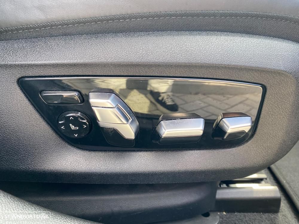 BMW 530 e Pack Desportivo M - 11