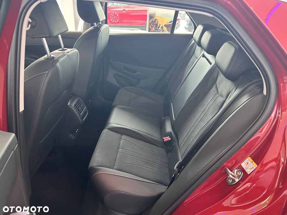 Volkswagen T-Roc 1.5 eTSI Style DSG - 6