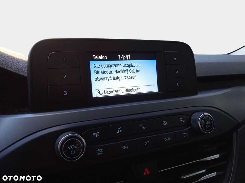 Ford Focus 1.0 EcoBoost Trend - 22