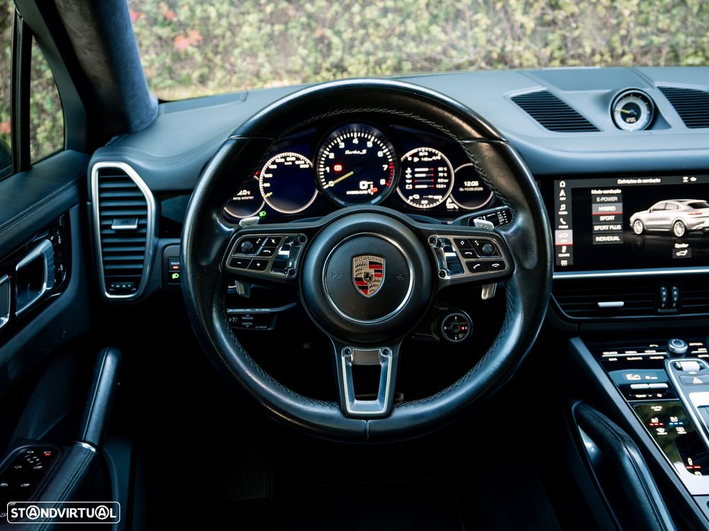 Porsche Cayenne Coupé Turbo S E-Hybrid - 27