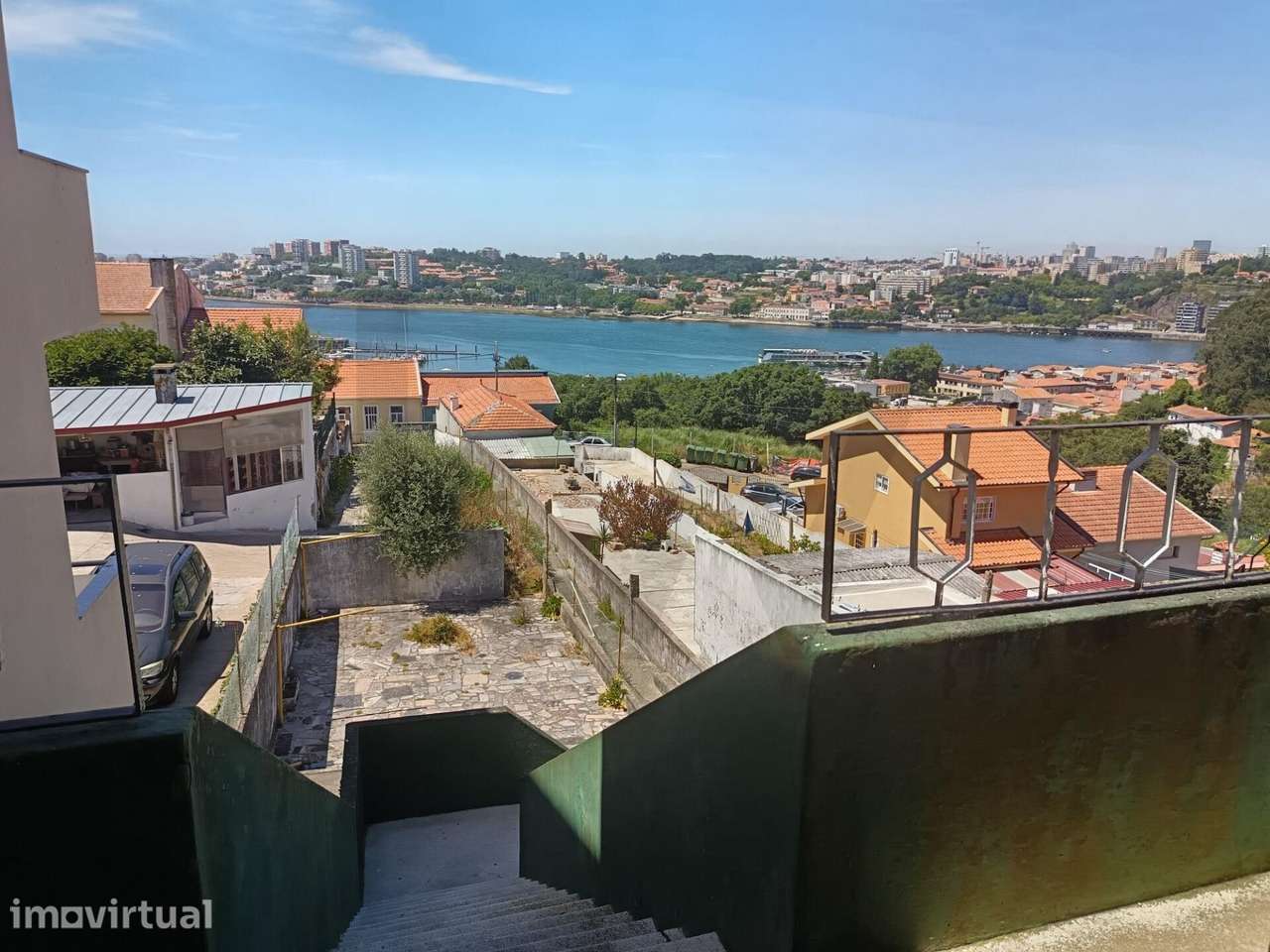 Prédio/Moradia - AFURADA- VISTAS PANORAMICAS SOBRE O DOURO E CIDADE DO - Grande imagem: 3/20