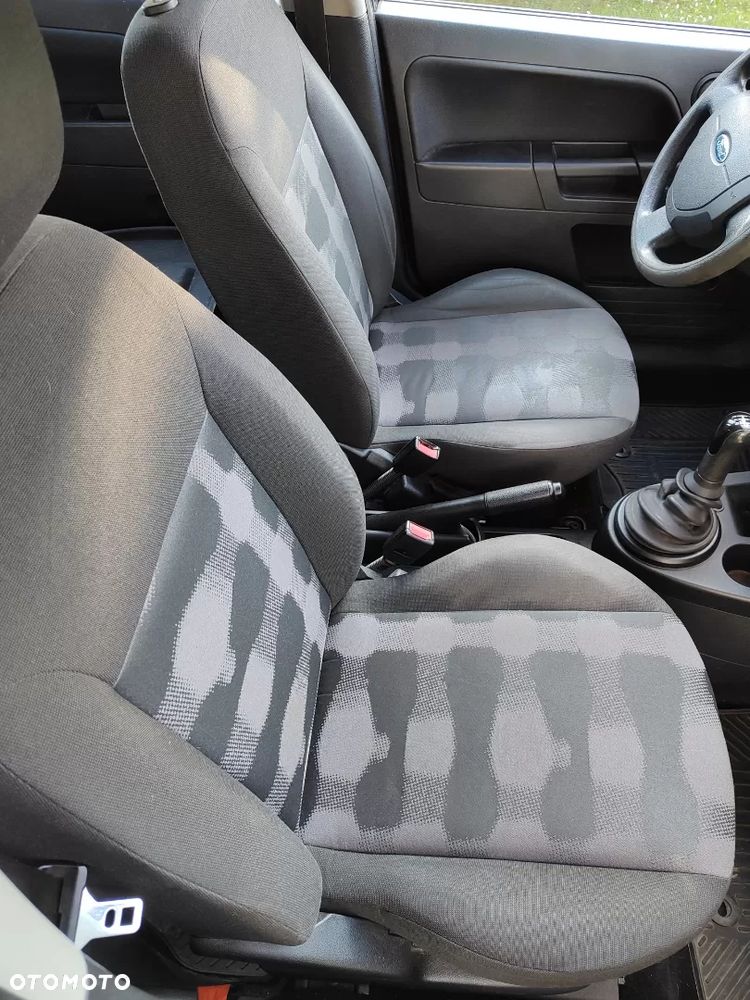 Ford Fusion 1.4 Trend - 18