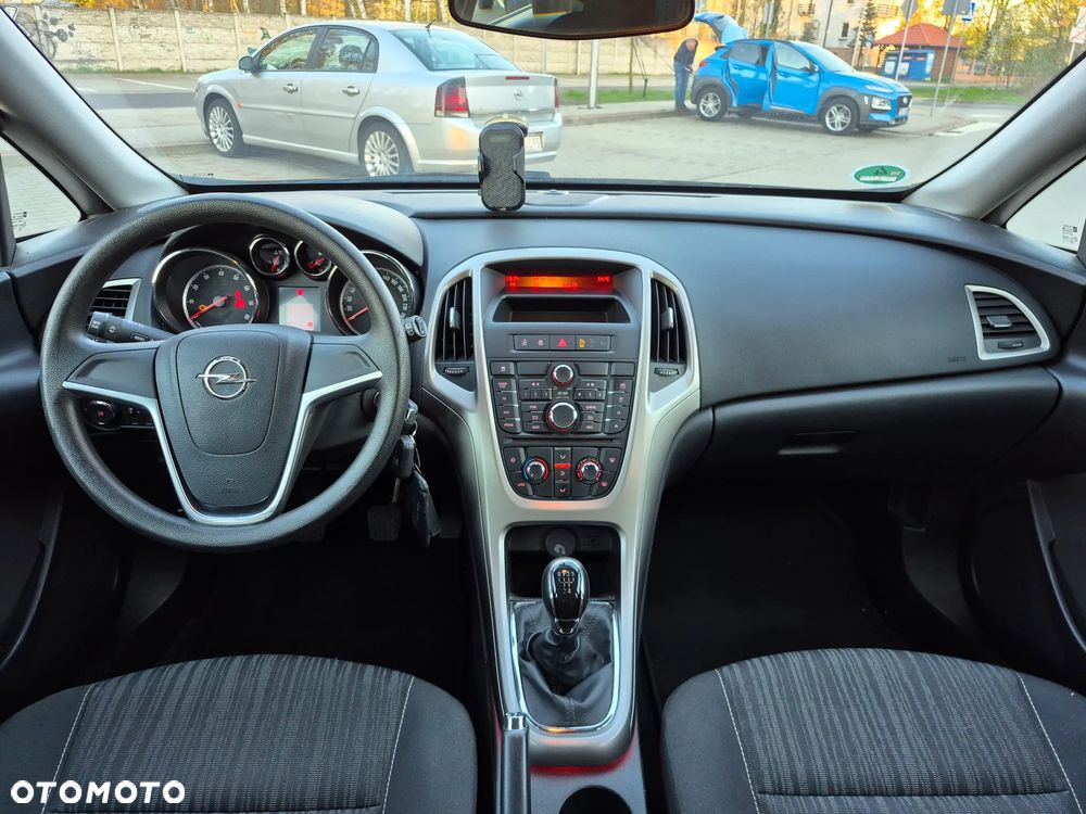 Opel Astra 1.4 Selection - 9