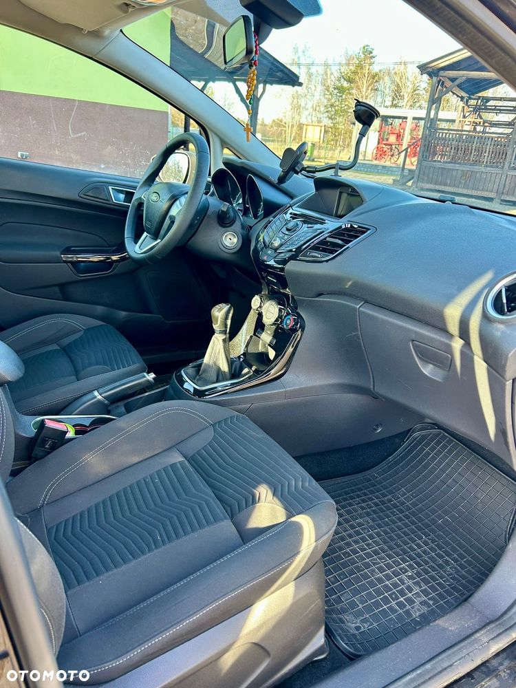 Ford Fiesta 1.6 TDCi SYNC Edition - 9