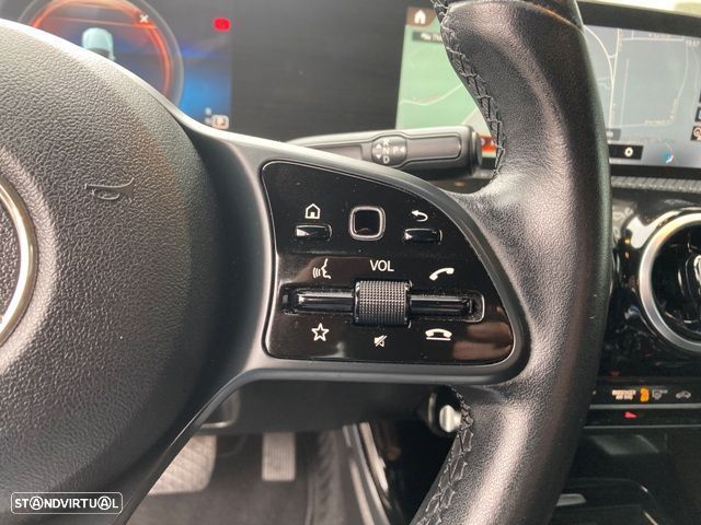 Mercedes-Benz A 180 Limousine d Progressive Aut. - 16