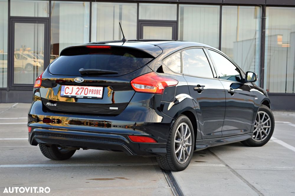 Ford Focus 1.0 EcoBoost Start-Stopp-System ST-LINE - 4