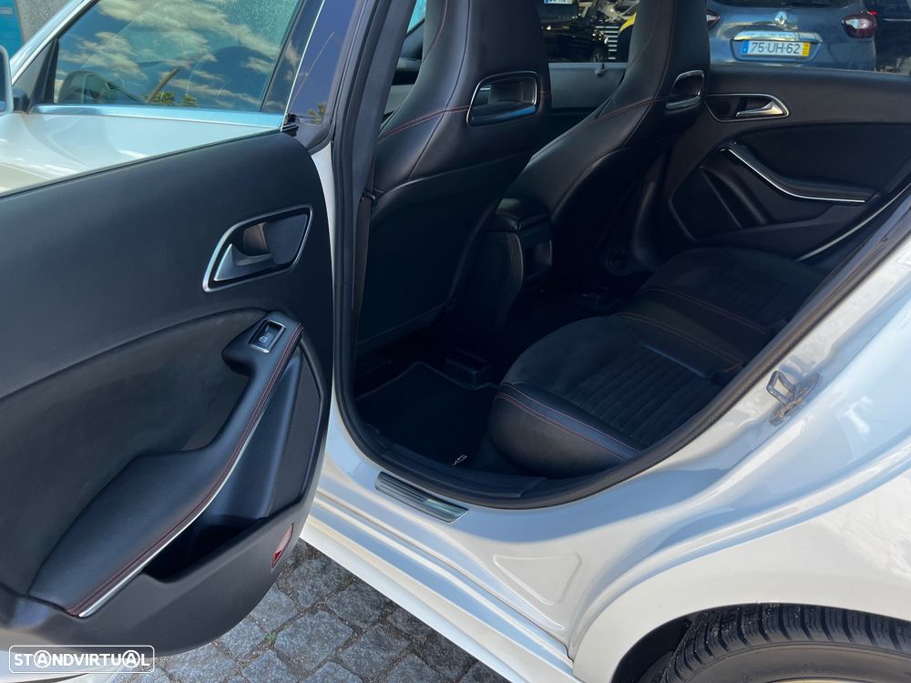 Mercedes-Benz CLA 200 d Shooting Brake AMG Line Aut. - 6
