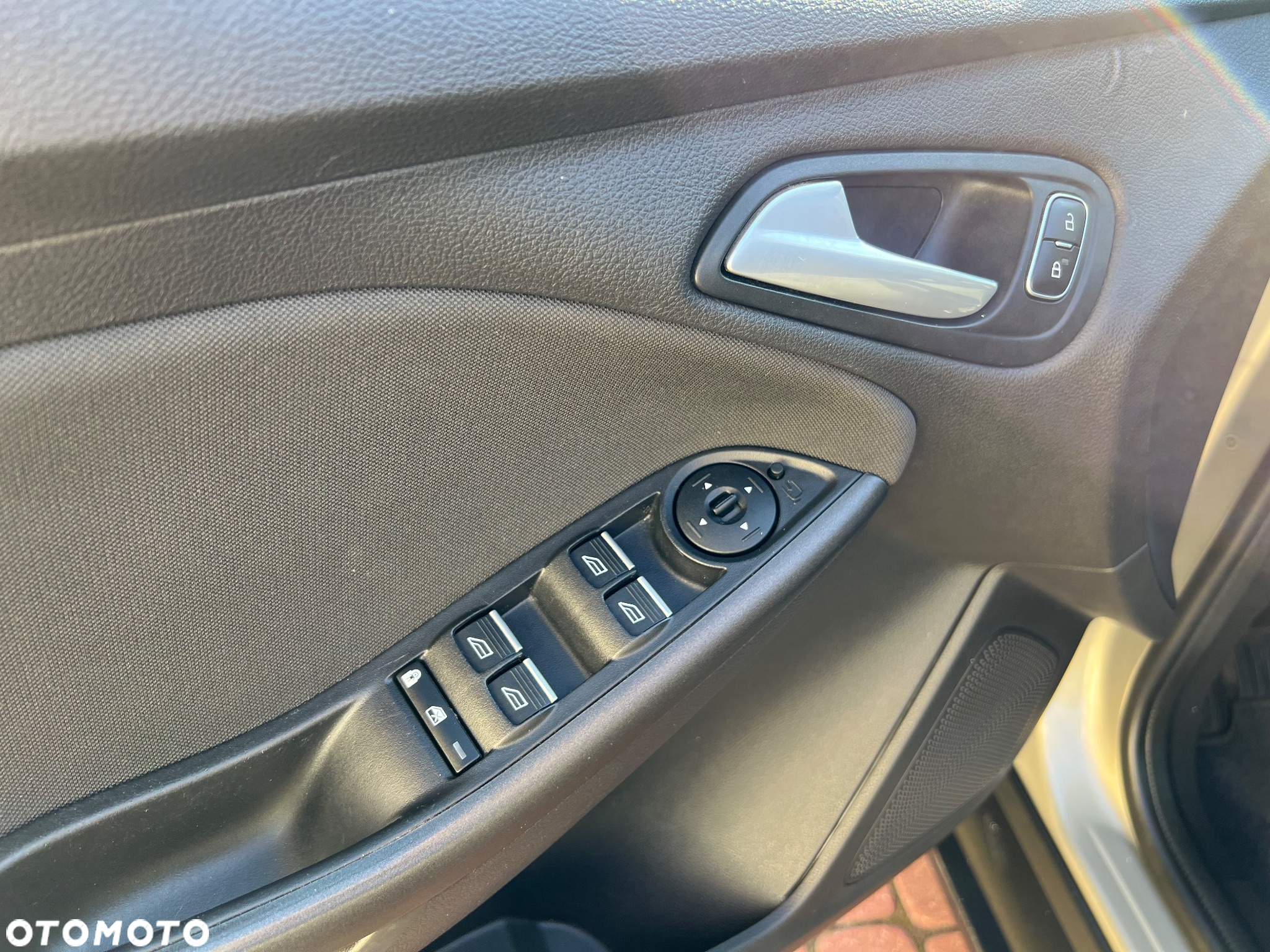 Ford Focus Turnier 1.0 EcoBoost Start-Stopp-System TITANIUM X - 13