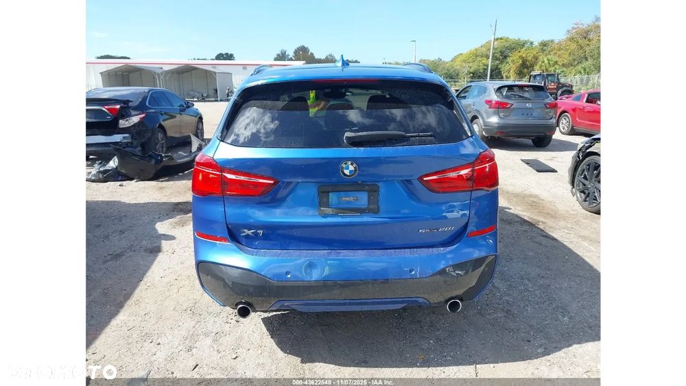 BMW X1 - 8