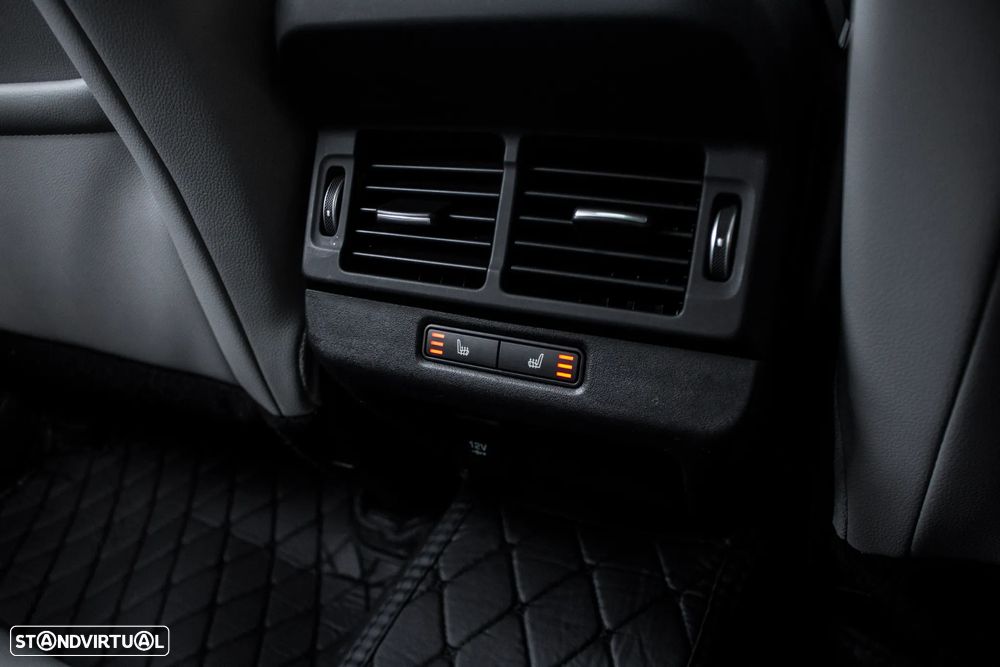 Land Rover Range Rover Evoque D150 HSE - 29