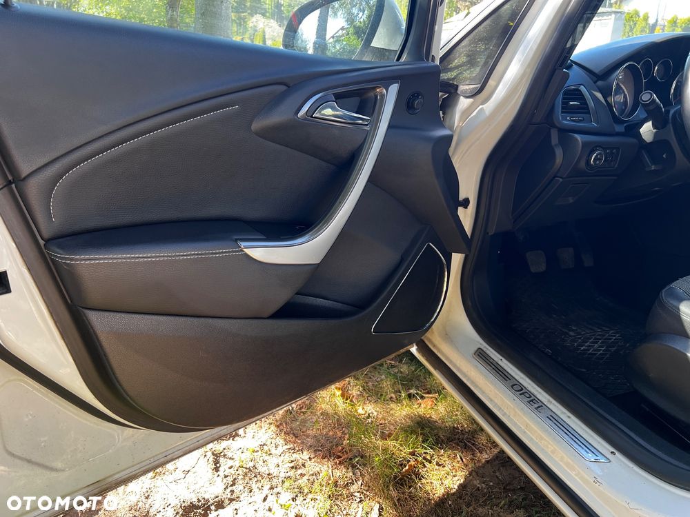 Opel Astra 1.4 T Cosmo - 15