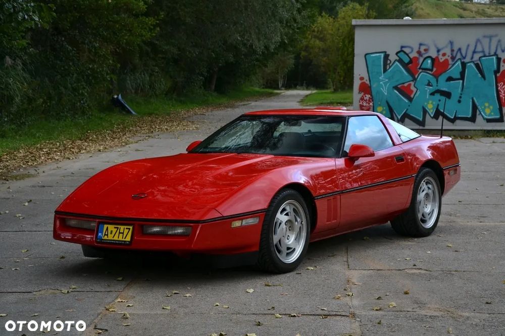 Chevrolet Corvette - 3