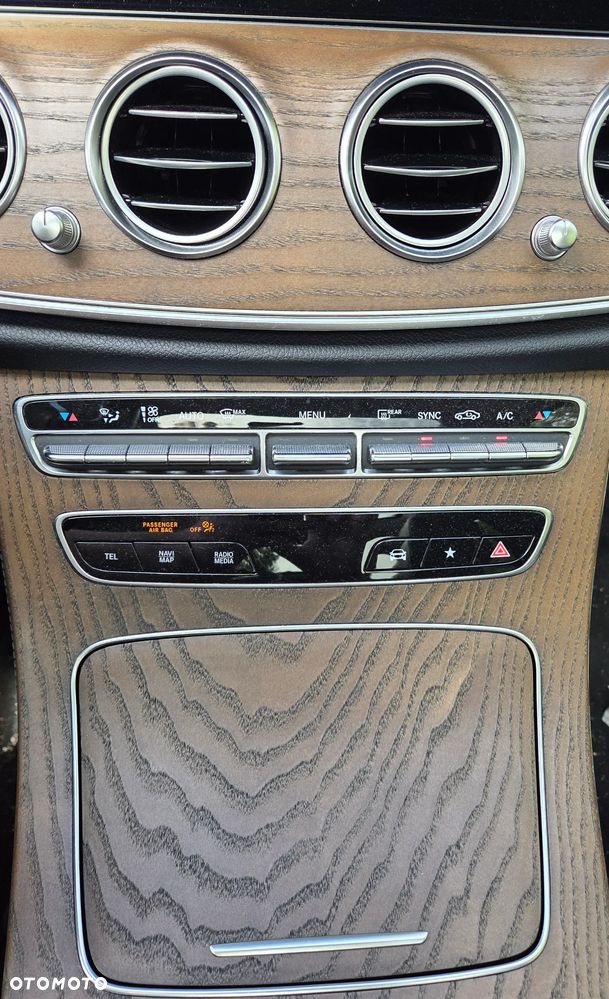 Mercedes-Benz Klasa E 200 d Exclusive - 8