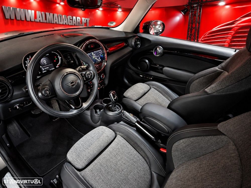 MINI 3 Portas Cooper Camden Edition Auto - 7