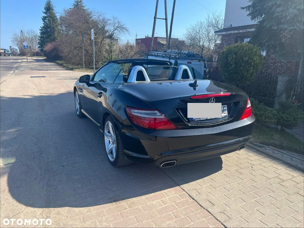 Mercedes-Benz SLK 200 (BlueEFFICIENCY) 7G-TRONIC - 10