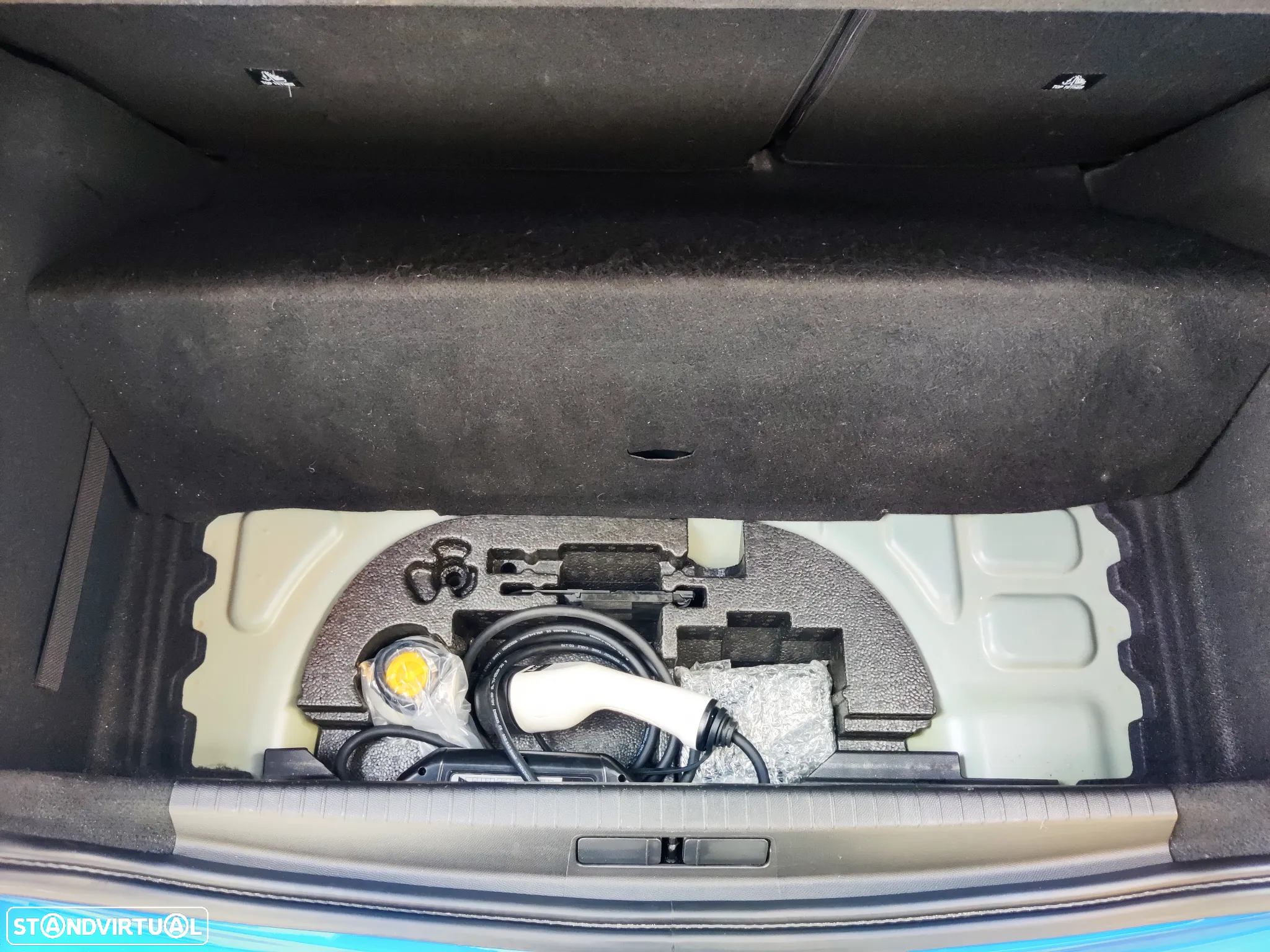 Peugeot e-208 50 kWh GT - 37