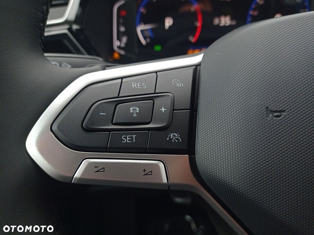 Volkswagen Touran 1.5 TSI EVO Highline DSG - 25