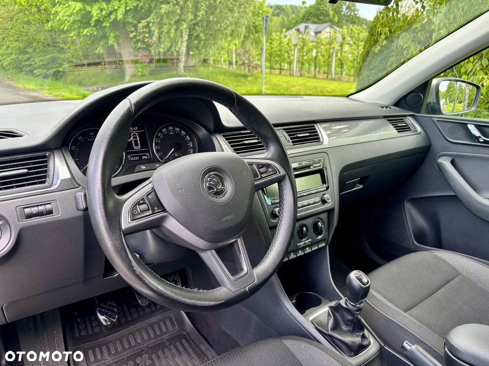 Skoda RAPID 1.2 TSI Ambition - 19