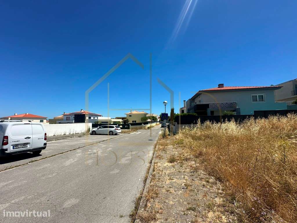 Lote de Terreno com a área de 424m2. Aldeia de Irmãos. Azeitão - Grande imagem: 4/7
