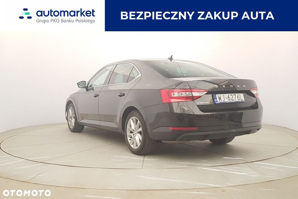 Skoda Superb 2.0 TDI SCR Ambition DSG - 5