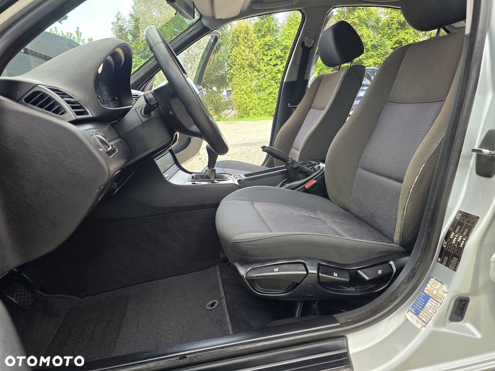 BMW Seria 3 - 28