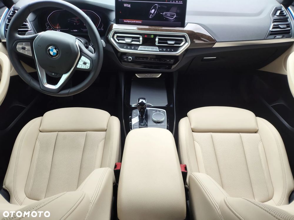 BMW X3 xDrive30i Luxury Line - 26