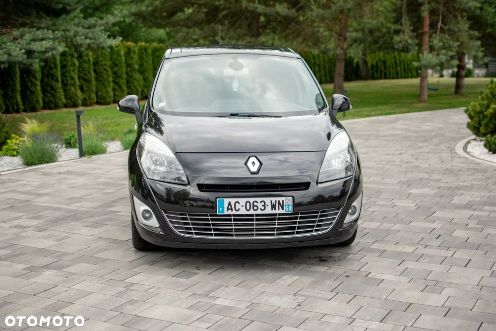 Renault Grand Scenic - 10