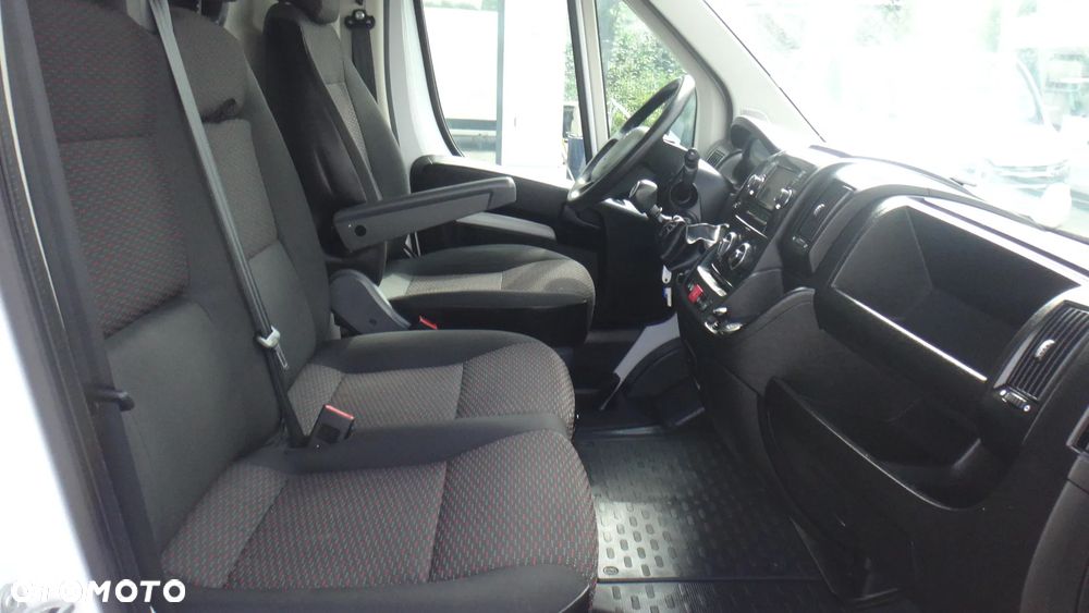 Peugeot Boxer - 12