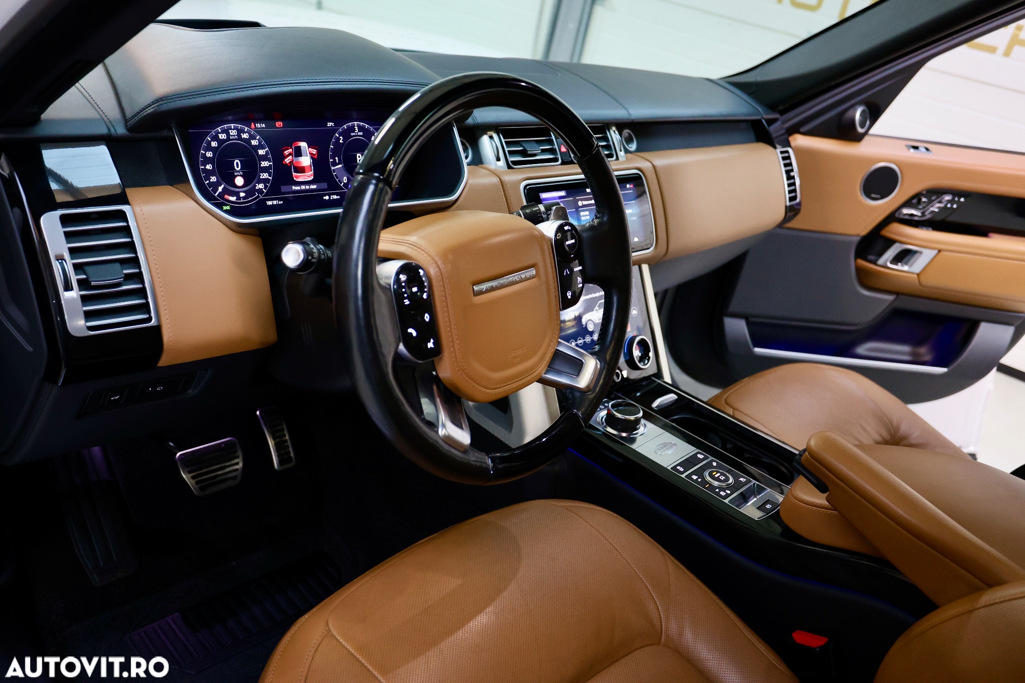 Land Rover Range Rover Vogue - 7