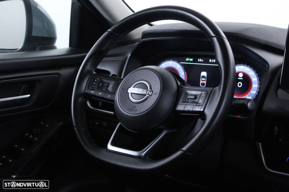 Nissan Qashqai 1.3 DIG-T N-Connecta LED Xtronic - 16