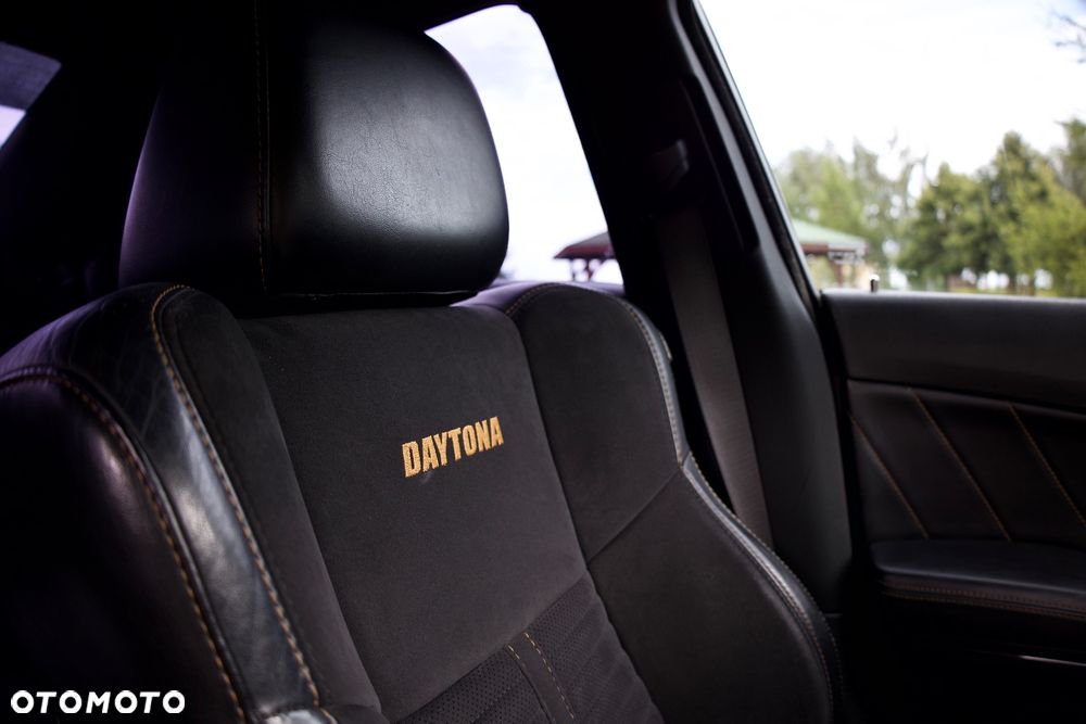 Dodge Charger 5.7 R/T Daytona - 26