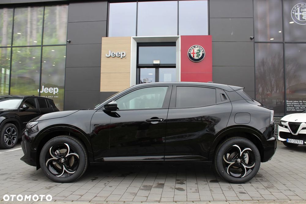 Alfa Romeo Junior 1.2 mHEV Ti eDCT - 3