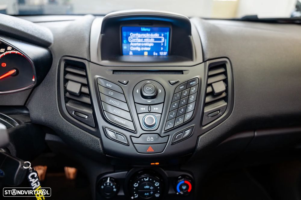 Ford Fiesta 1.6 EcoBoost ST - 13