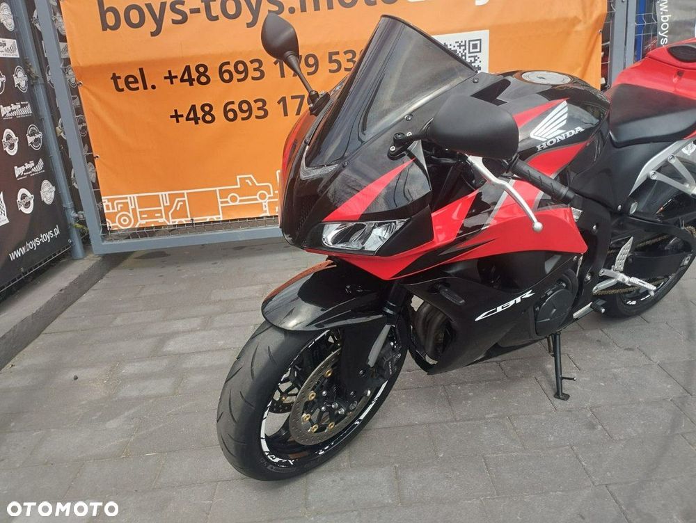 Honda CBR - 9