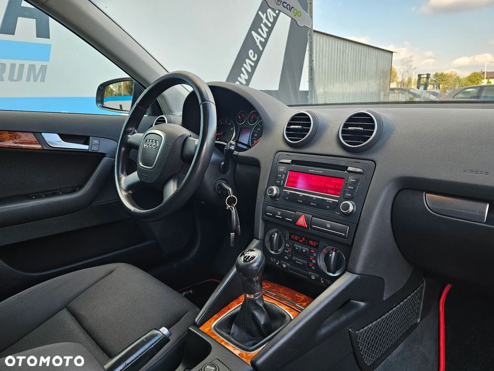 Audi A3 Sportback 2.0 FSI Attraction - 10