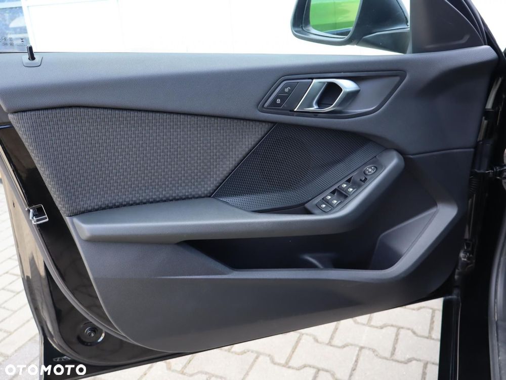 BMW Seria 1 118i Advantage - 17