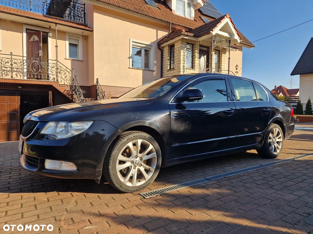 Skoda Superb 2.0 TDI Elegance DSG - 1