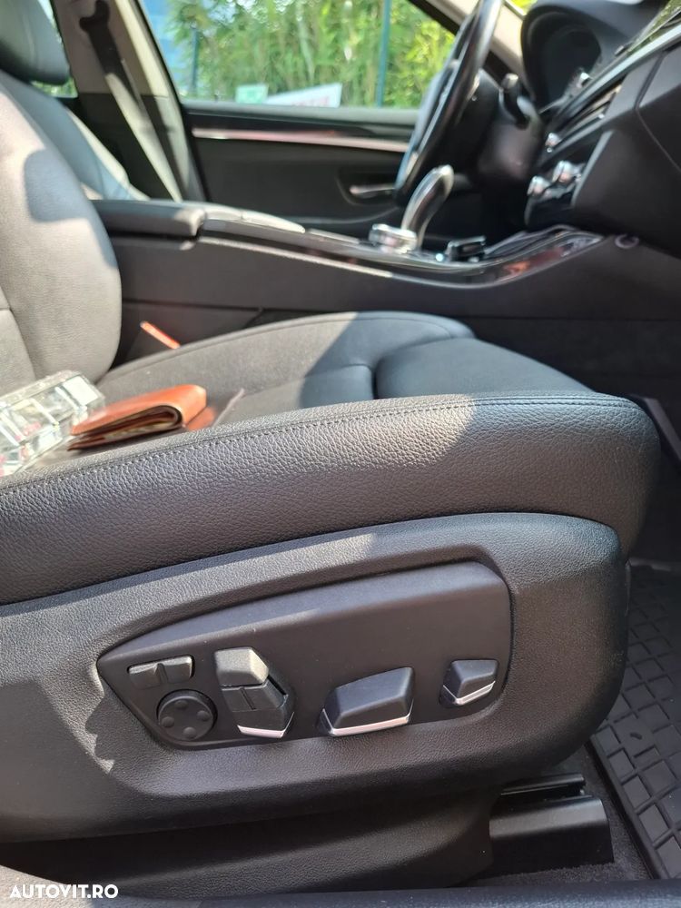 BMW Seria 5 525d xDrive Aut. Luxury Line - 18