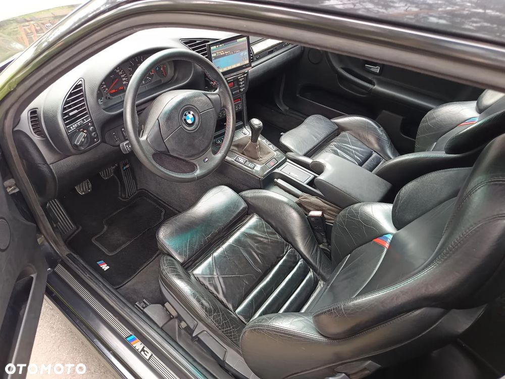 BMW M3 Standard - 4