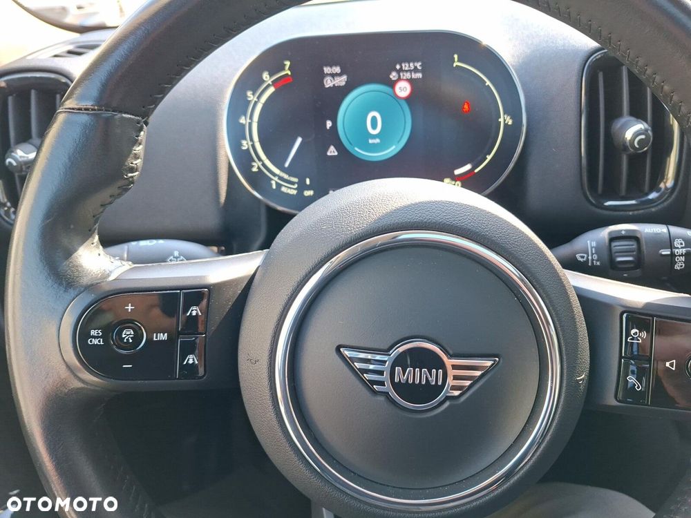 MINI Countryman Cooper Classic Trim - 16