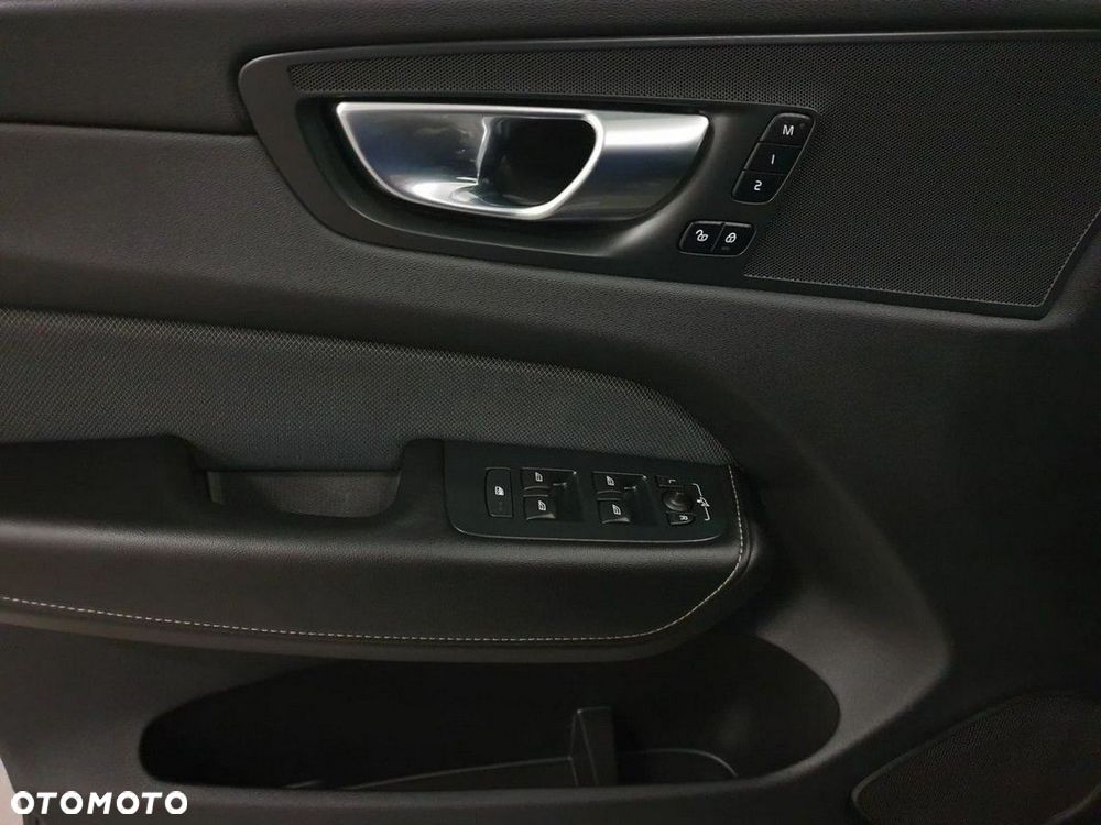 Volvo XC 60 B4 D Geartronic RDesign - 7