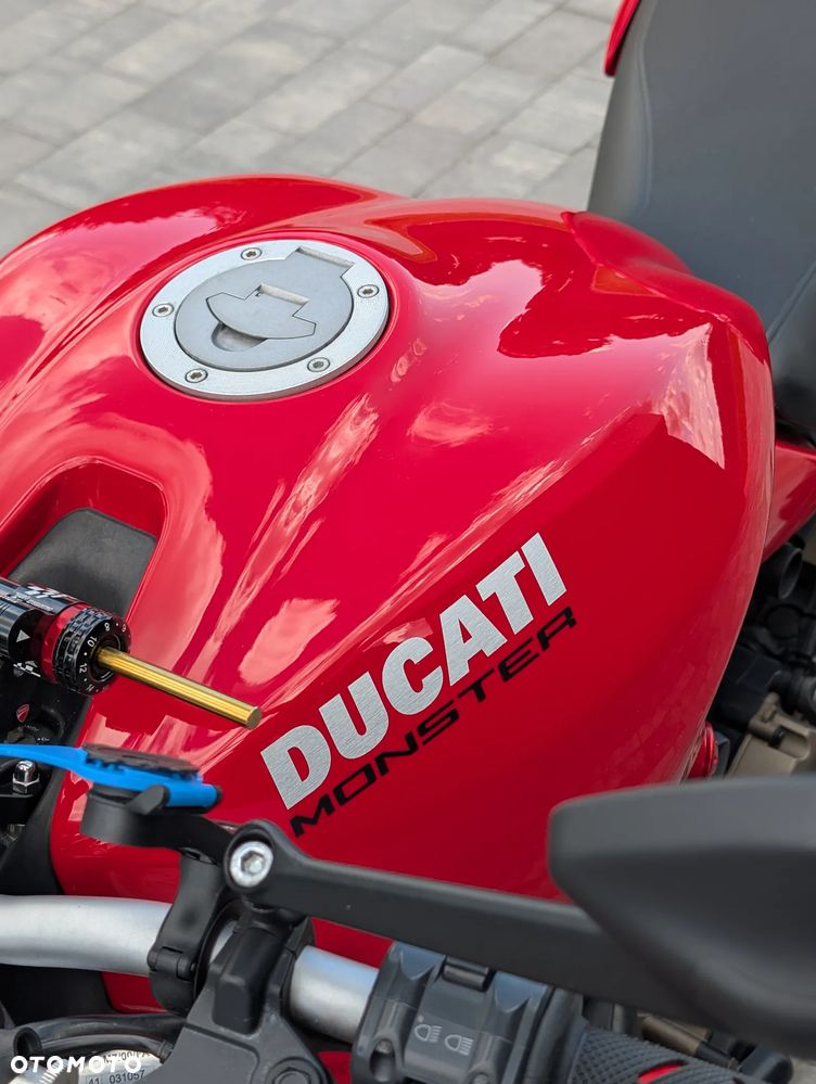 Ducati Monster - 12