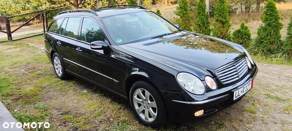 Mercedes-Benz E-Class 2003 photo 2