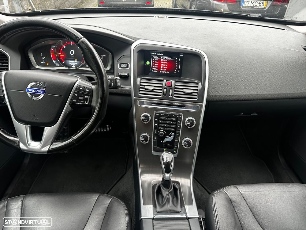 Volvo XC 60 D3 Geartronic Summum - 19