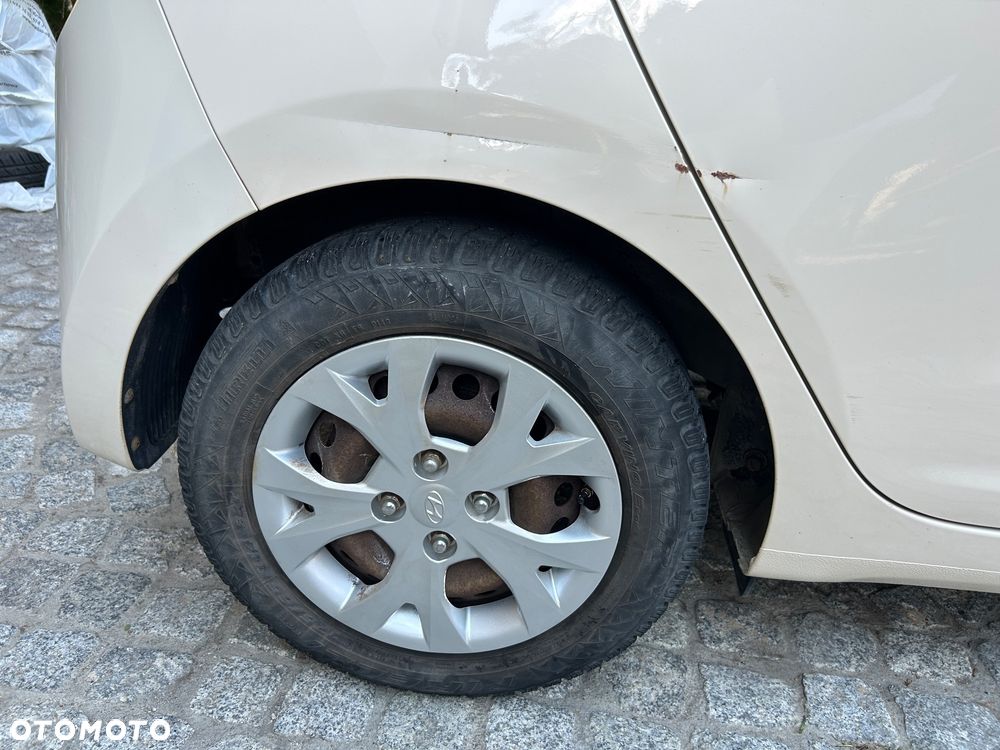 Hyundai i10 - 24