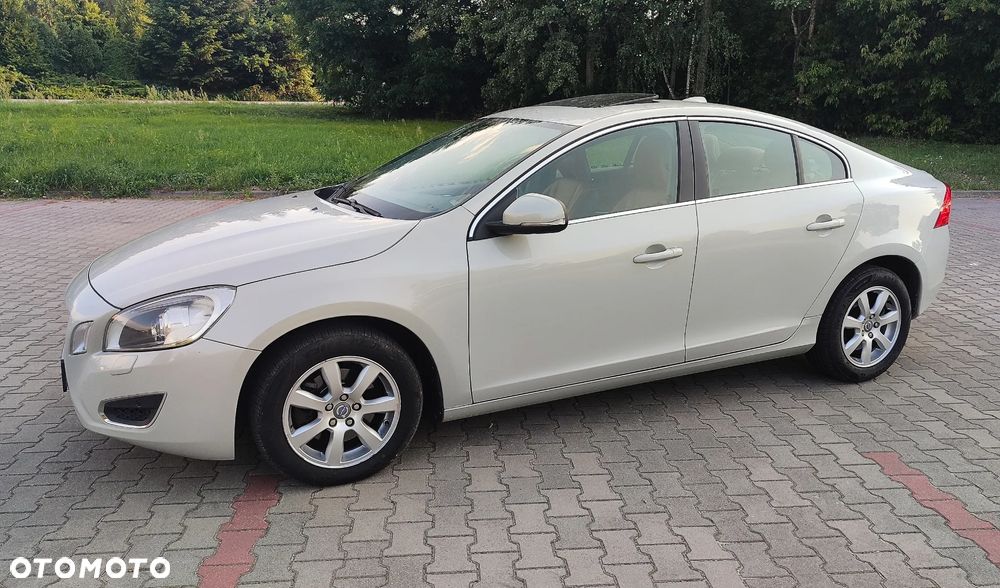 Volvo S60 D3 Geartronic Summum - 14