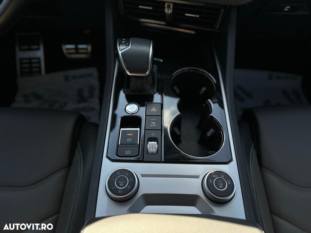 Volkswagen Touareg V6 TSI R-Style - 18