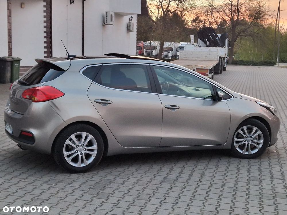 Kia Ceed 1.6 GDI Business Line - 14
