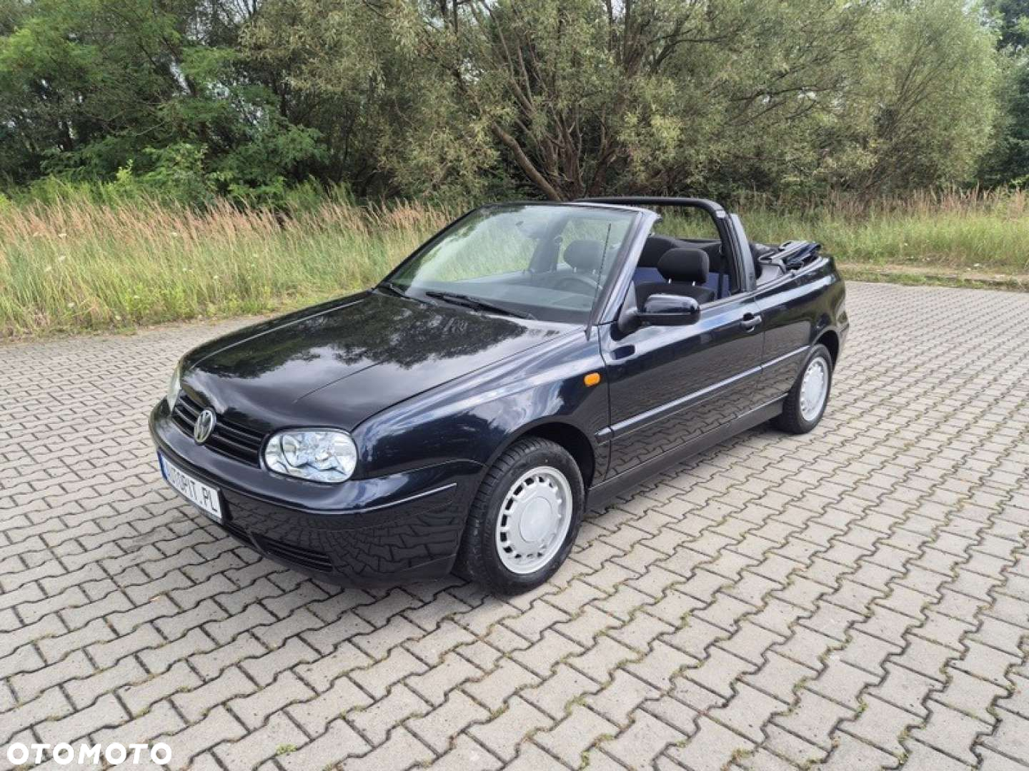 Volkswagen Golf - 6