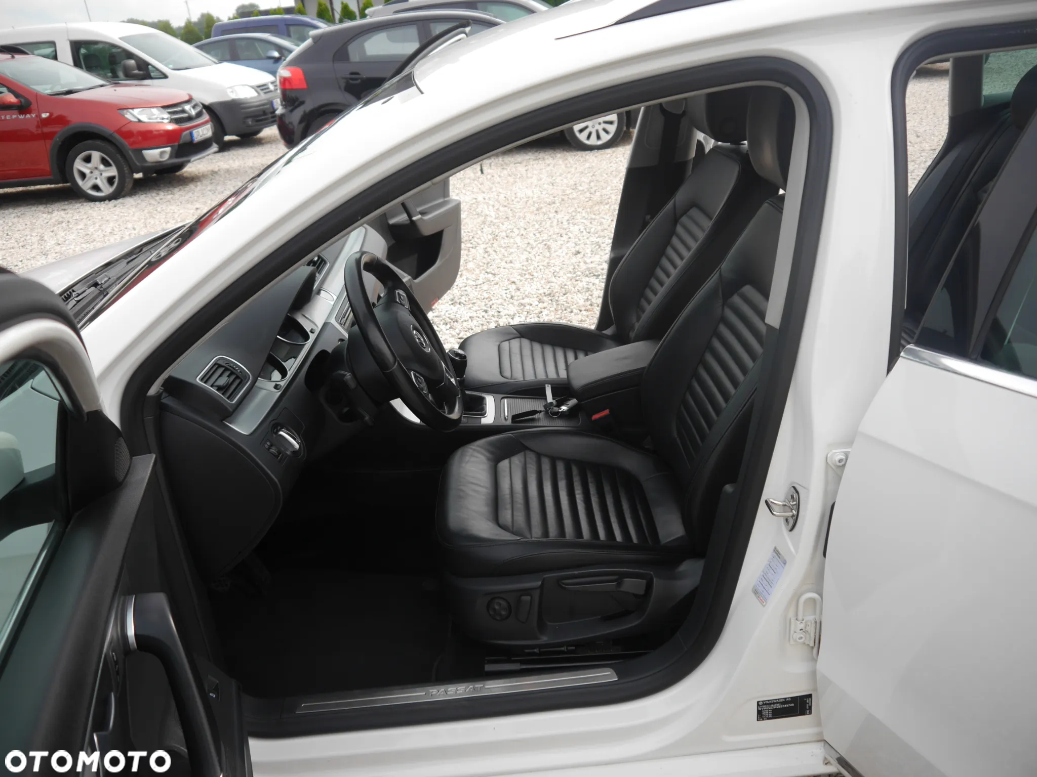 Volkswagen Passat Variant 2.0 TDI BlueMotion Technology Highline - 17